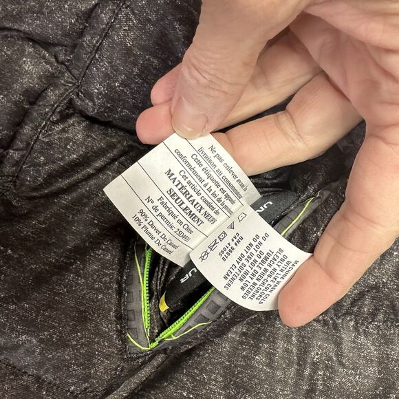 Under Armour Puffer Vest 700 Fill Down Mens Sz 2XL XXL Reversible Logo Warm UA - Picture 9 of 14